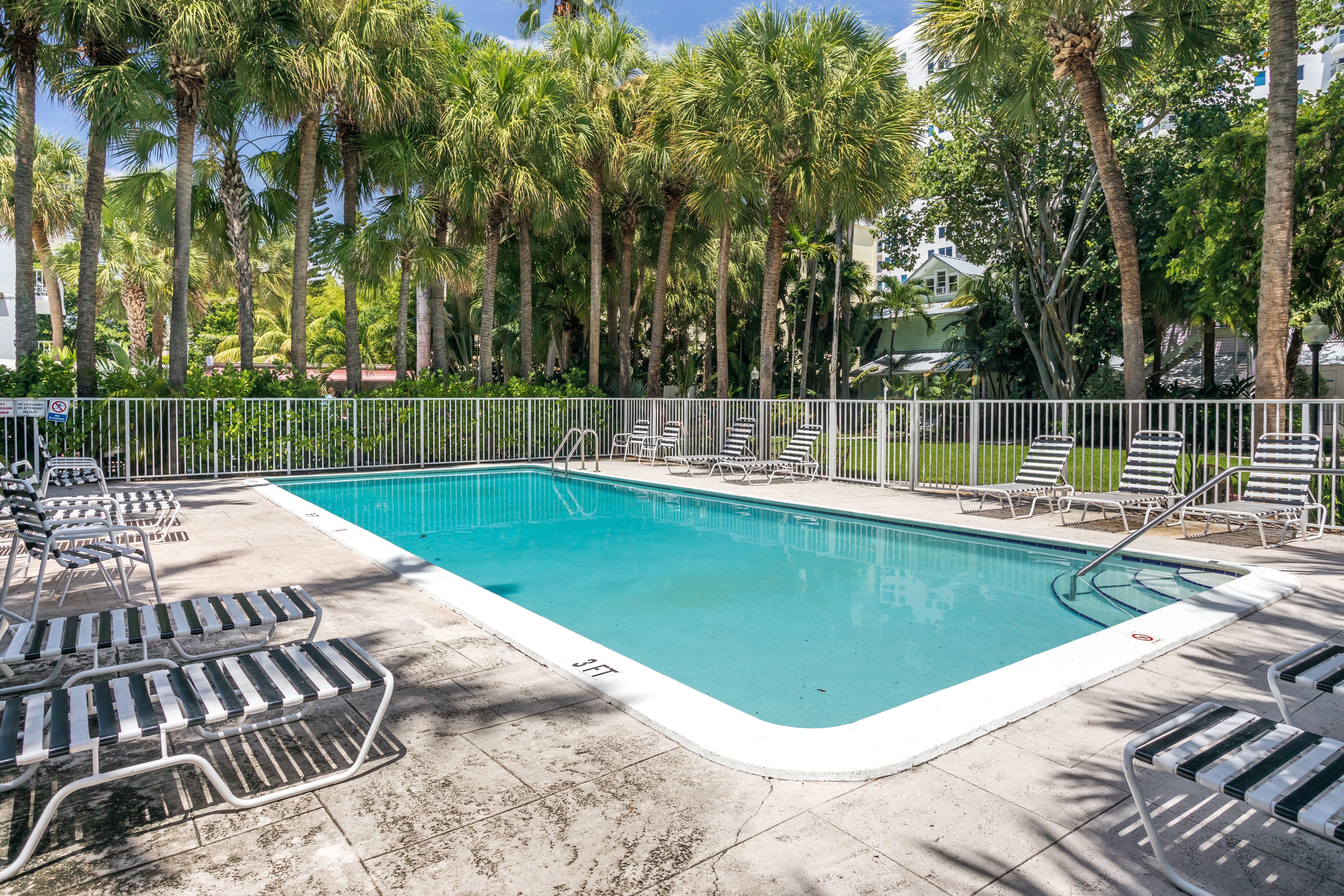 Miami River Inn By Renzzi Ngoại thất bức ảnh